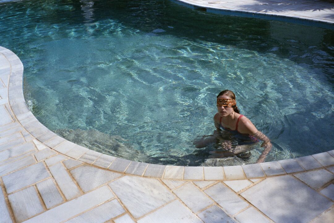 Dogtooth (2009)